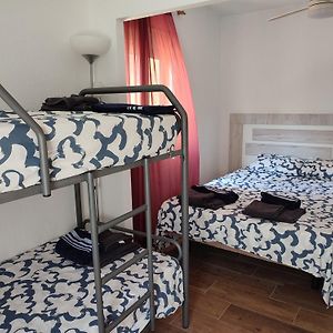 Habitación con 2 Camas Individuales